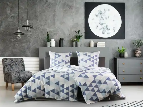Bild 2 von Dobnig Dobnig Satin Bettwäsche »Dreiecke marine«, 135x200 cm oder 155x220 cm, Reißverschluss, Baumwolle