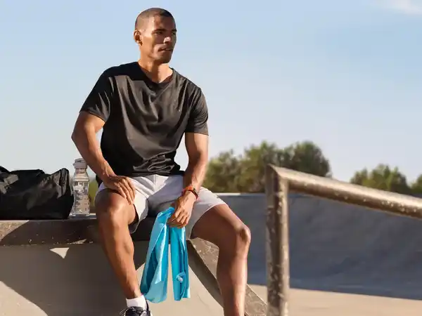 Bild 2 von CRIVIT Mikrofaser-Handtuch