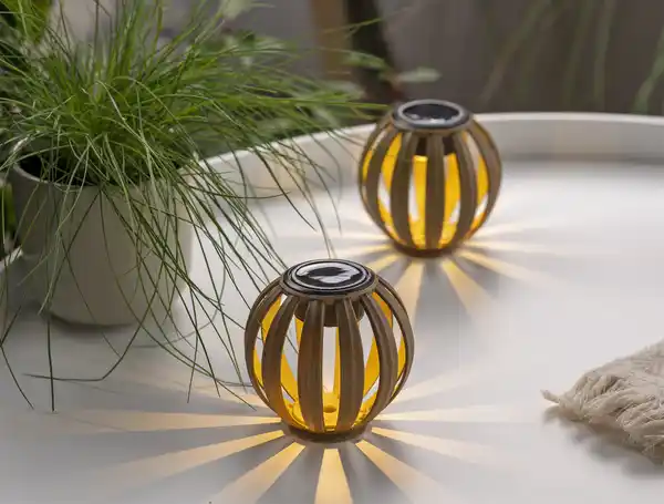 Bild 3 von IDEENWELT 2er Set Solar-Kugeln