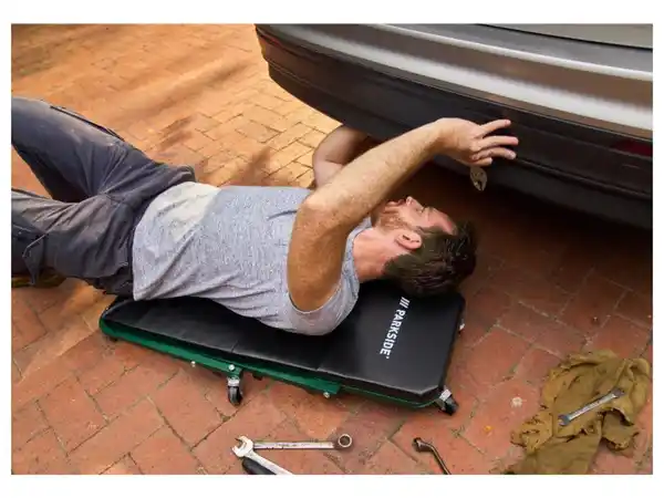 Bild 3 von PARKSIDE® Montage-Rollbrett und Werkstatthocker, 6 schwenkbare Rollen