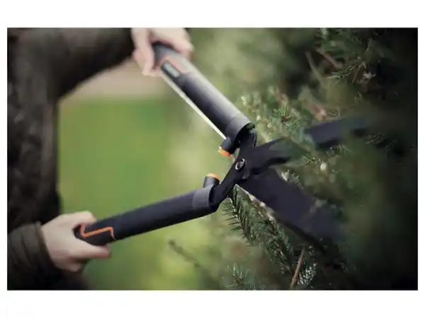 Bild 3 von Fiskars Heckenschere, mit Wellenschliff