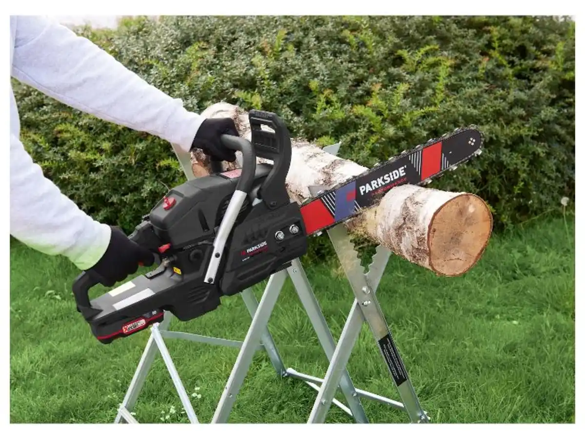 Bild 2 von PARKSIDE PERFORMANCE® Benzin-Kettensäge »PPBKS 56 A1«, mit Elektrostart