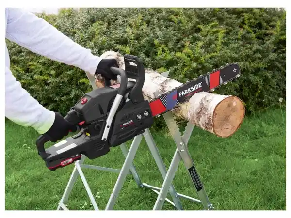 Bild 2 von PARKSIDE PERFORMANCE® Benzin-Kettensäge »PPBKS 56 A1«, mit Elektrostart
