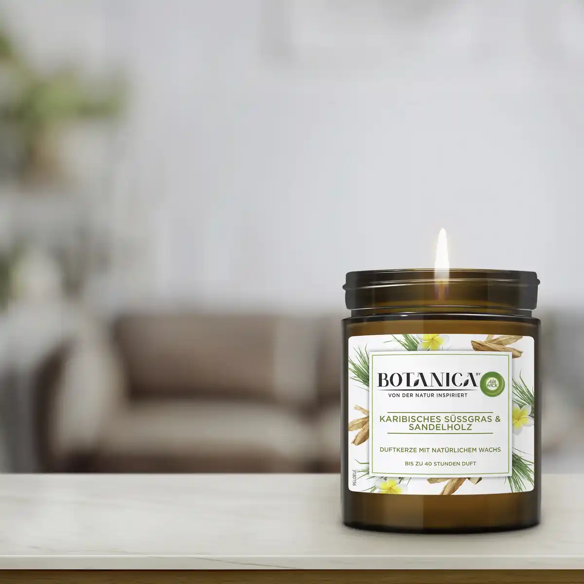 Bild 3 von Air Wick Duftkerze Karibisches Süßgras & Sandelholz, 205 g