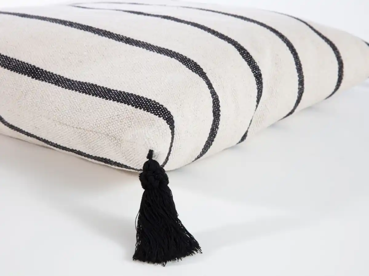 Bild 2 von MAGMA MAGMA Kissenhülle »OYO«, mit Quasten