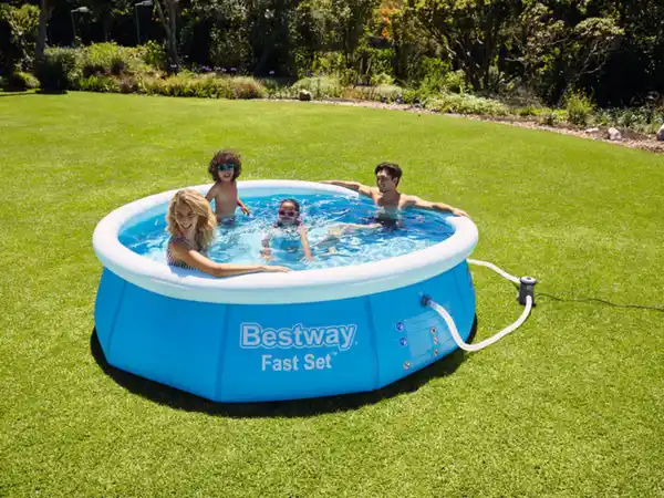 Bild 2 von Bestway Fast Set™ Pool, Ø 305 x 76 cm, inkl. Filterpumpe