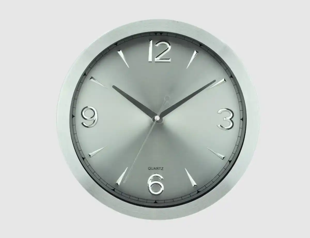 Bild 1 von Wanduhr silber