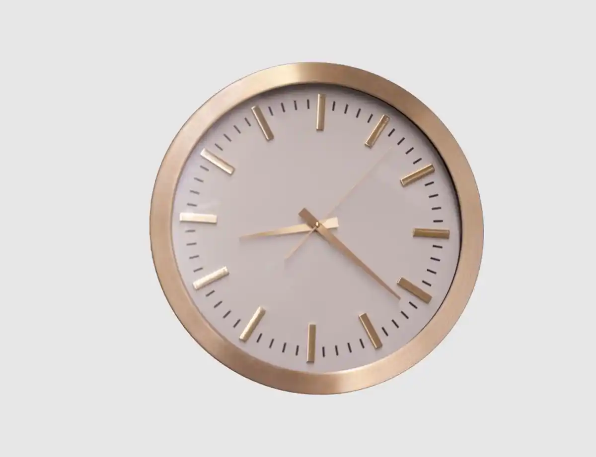 Bild 1 von Wanduhr gold mit weißem Ziffernblatt