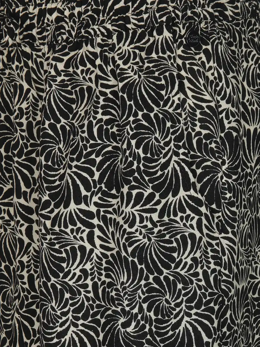 Bild 4 von Große Größen 7/8 Sommerhose Schwarz