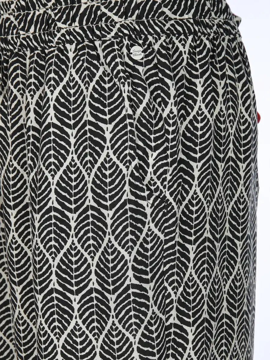 Bild 4 von Große Größen 7/8 Sommerhose Beige