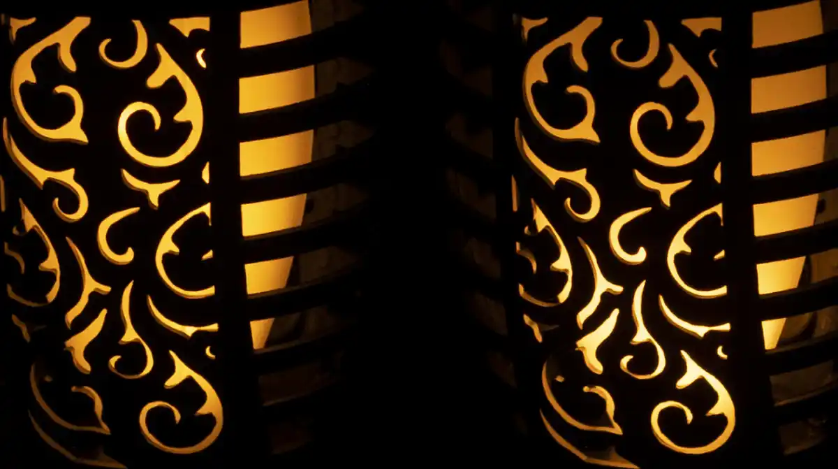 Bild 4 von IDEENWELT Solar-Gartenfackeln 3er-Set schwarz