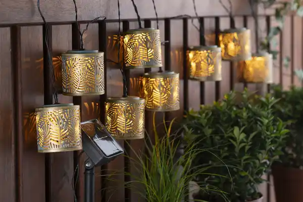 Bild 3 von IDEENWELT Solar-Lichterkette