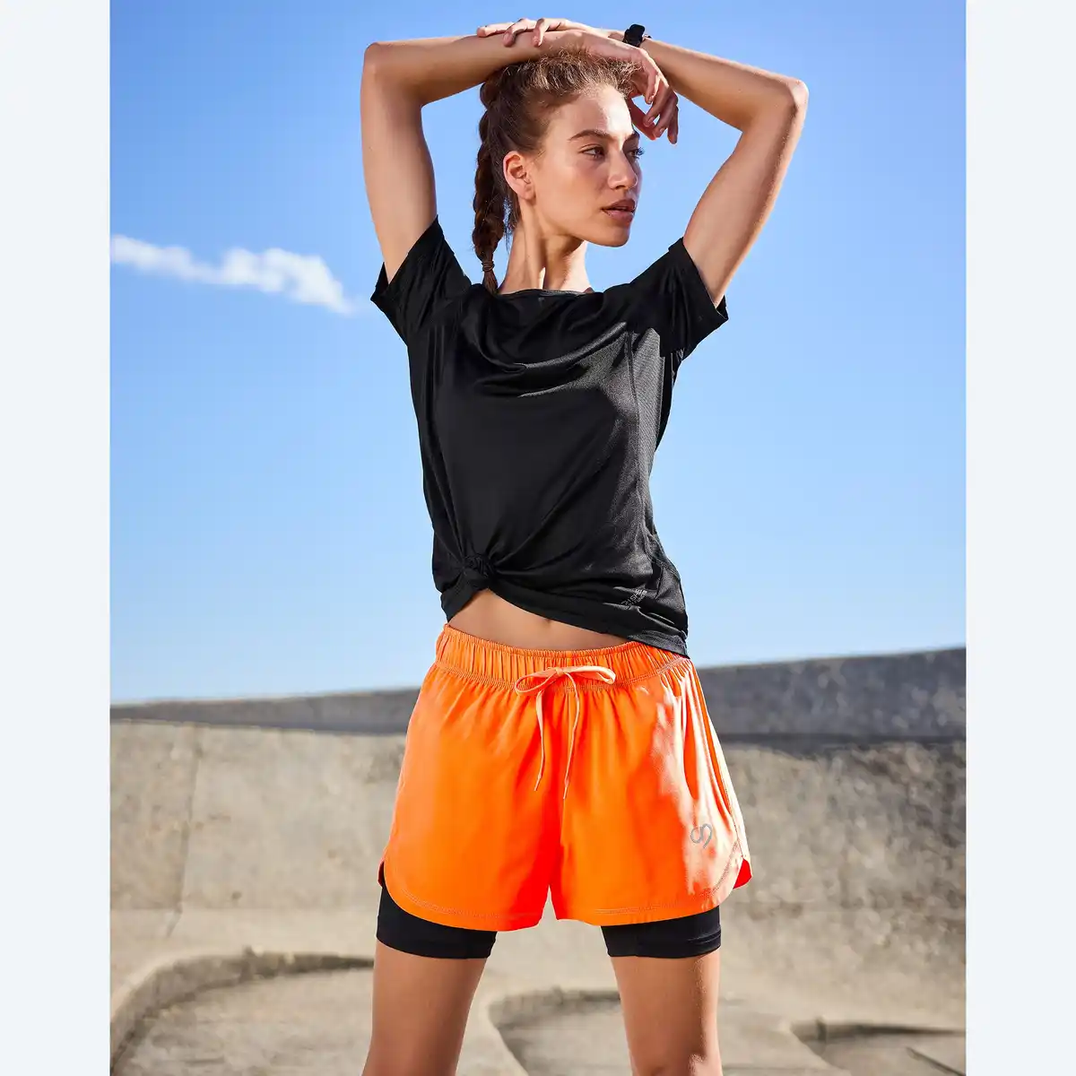 Bild 1 von 2-in-1 Damen-Trainingsshorts mit Kordelzug
