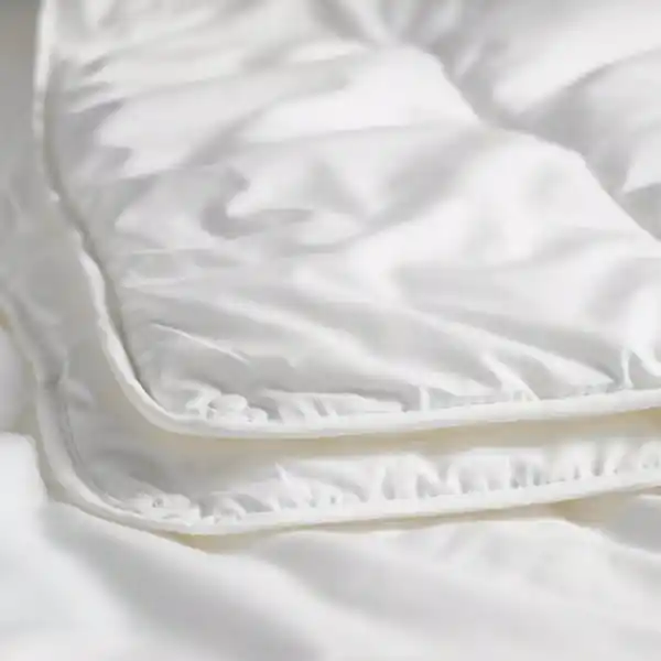 Bild 2 von STJÄRNBRÄCKA Vierjahreszeitendecke 155x220 cm