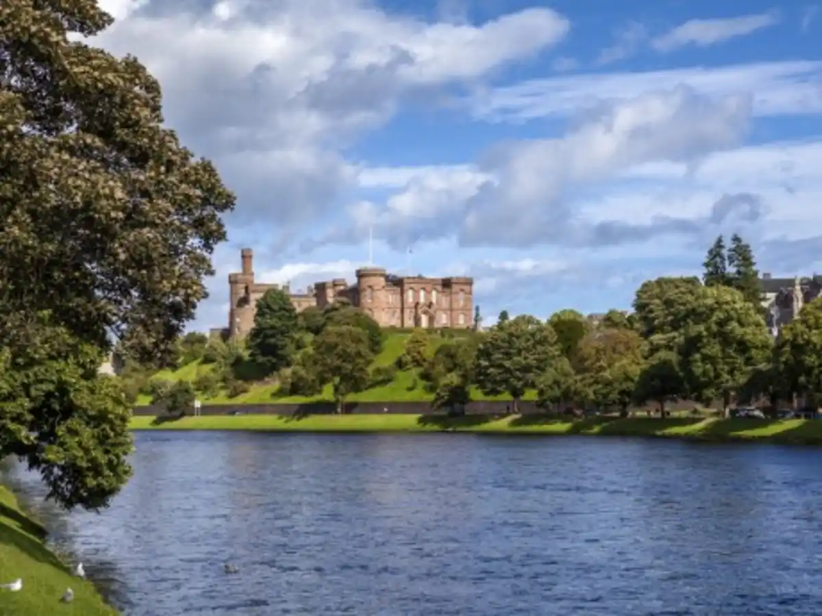 Bild 1 von Rundreisen Schottland - Scottish Highlands: Individuelle Rundreise ab/an Glasgow: Wanderung zum Loch Ness