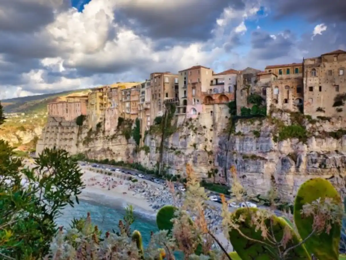 Bild 1 von Rundreisen Italien - Apulien und Kalabrien: Flexible Mietwagen-Rundreise ab Bari bis Lamezia Terme: Apulien und Kalabrien in Kombination erleben