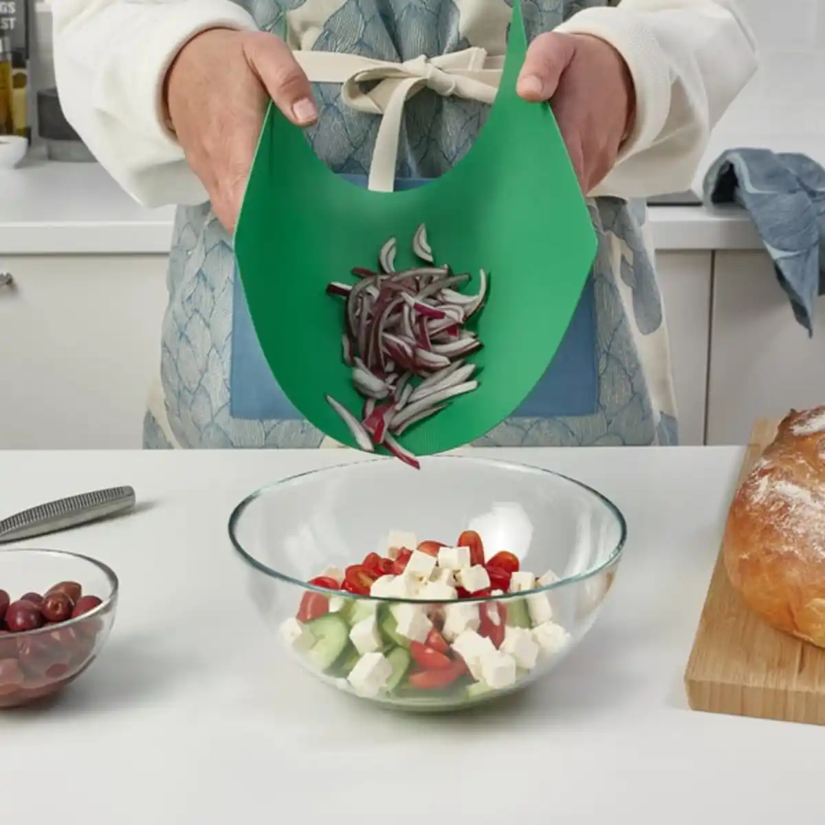 Bild 2 von FINFÖRDELA Schneidunterlage, biegsam, grün/leuchtend grün 28x36 cm