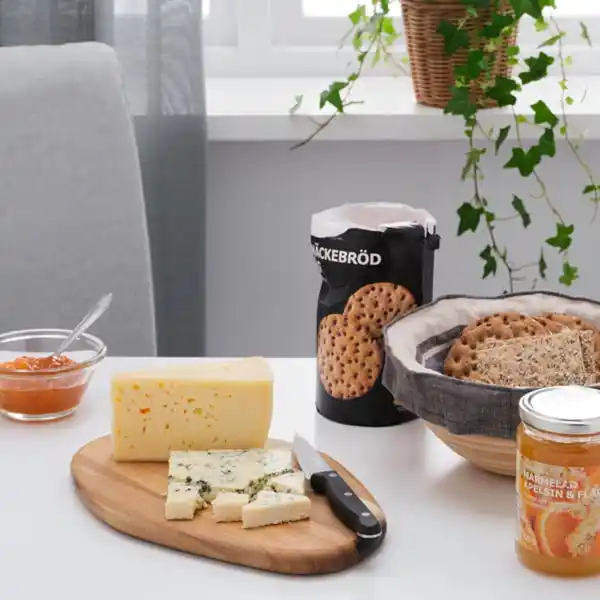 Bild 2 von FASCINERA Schneidebrett, Akazie 28x19 cm