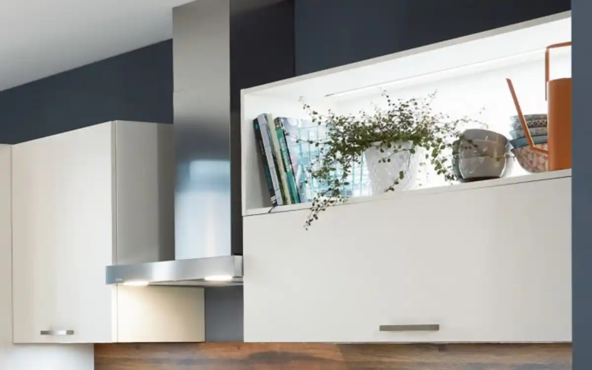 Bild 2 von Nobilia - Einbauküche Laser, magnolie, inkl. Privileg Elektrogeräte