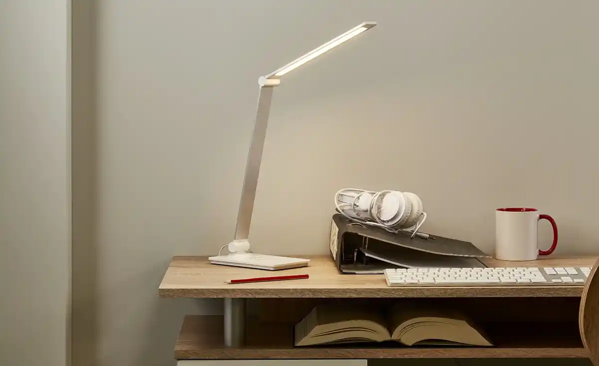 Bild 1 von KHG LED-Tischleuchte, weiß mit Qi-Charger