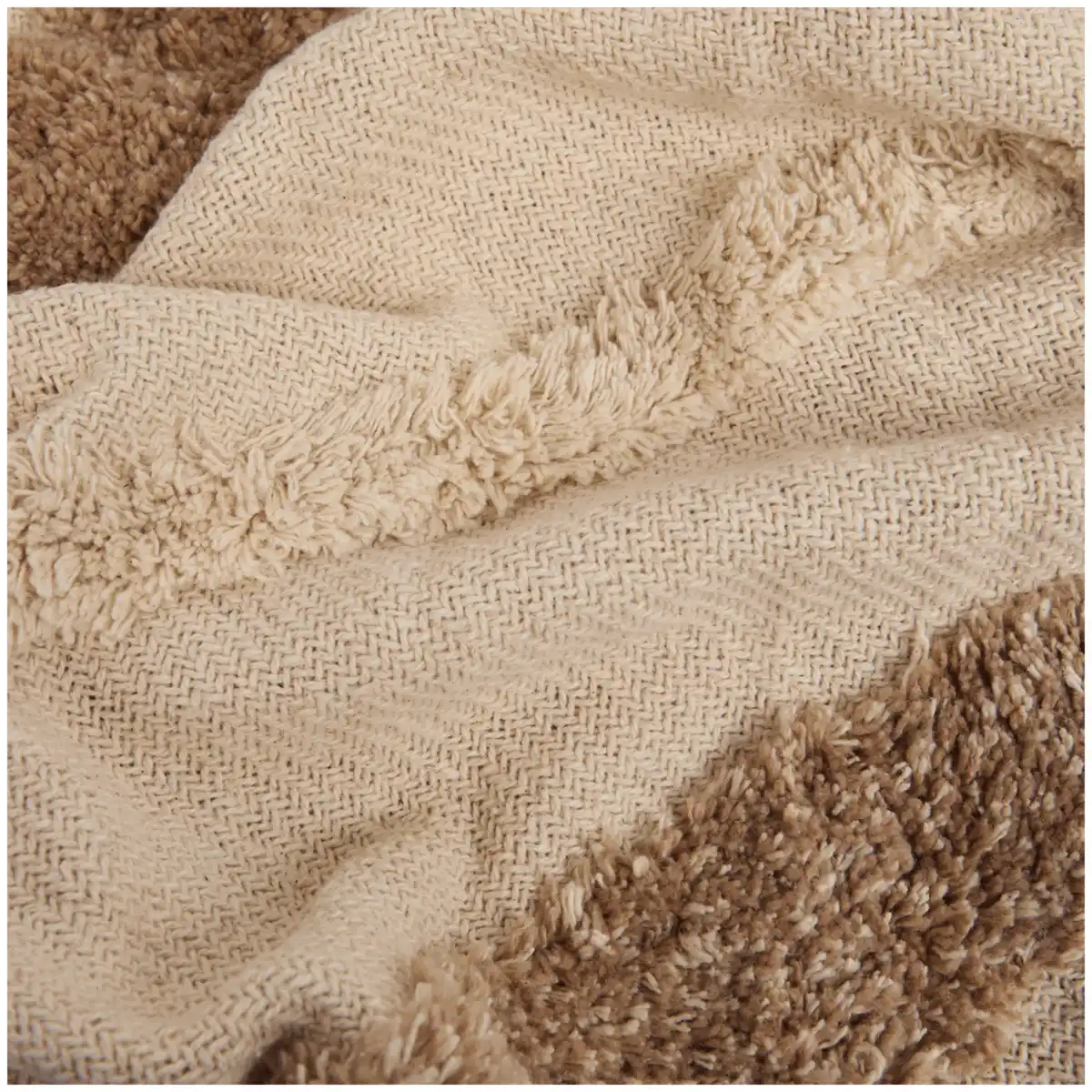 Bild 2 von Getuftete Wohndecke