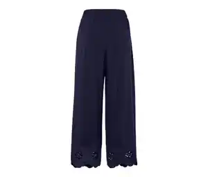 Culotte mit Stickerei