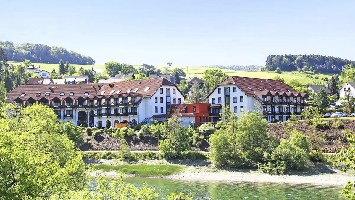 Bild 1 von Heringhausen - Diemelsee - Göbel's Seehotel Diemelsee
