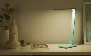 KHG LED-Tischleuchte, blau mit Qi-Charger