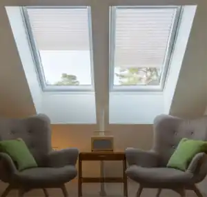 Plissee mit Saugnapf fĂĽr Dachfenster