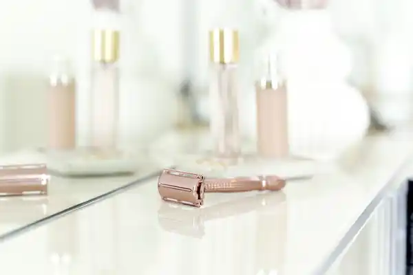 Bild 4 von Wilkinson Sword Intuition Rose Gold Rasierhobel Klingen, dreifachbeschichtet, 15 Stück