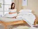 Bild 2 von HÄUSSLING HÄUSSLING Daunen-Kassettenbettdecke, warm, hochwertig, ideal als Ganzjahresdecke