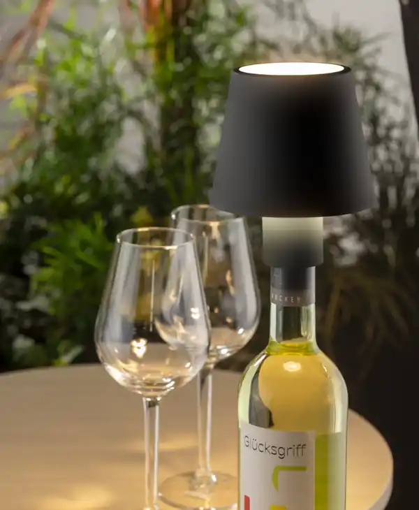 Bild 3 von IDEENWELT Akku Flaschenleuchte schwarz