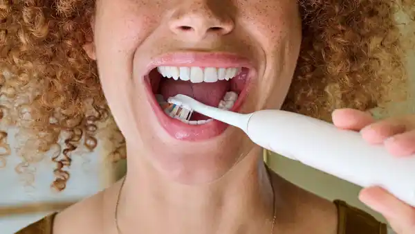 Bild 2 von PHILIPS Sonicare A3 ALL-IN-ONE Bürstenköpfe weiß 4er Pack