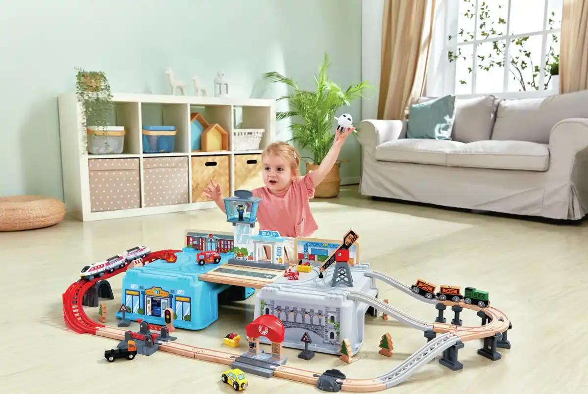 Bild 3 von Hape Großstadtlandschaft Eisenbahn in Aufbewahrungsbox