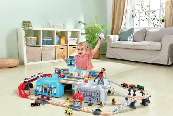 Bild 3 von Hape Großstadtlandschaft Eisenbahn in Aufbewahrungsbox