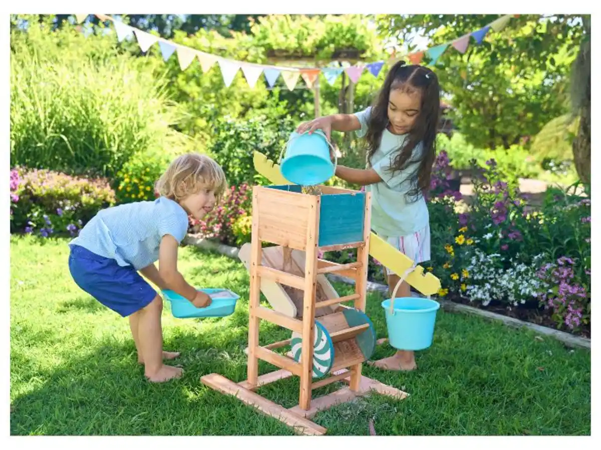 Bild 2 von Playtive XXL Sand- und Wasserspiel Set, mit Holzwaage