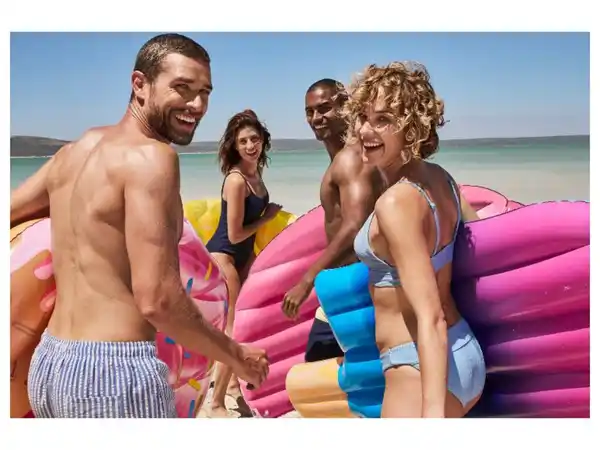 Bild 3 von CRIVIT Luftmatratze Ananas / Wassermelonen / Stieleis / Erdbeere / Eiswaffel / Avocado, inkl. 2 Reparaturflicken