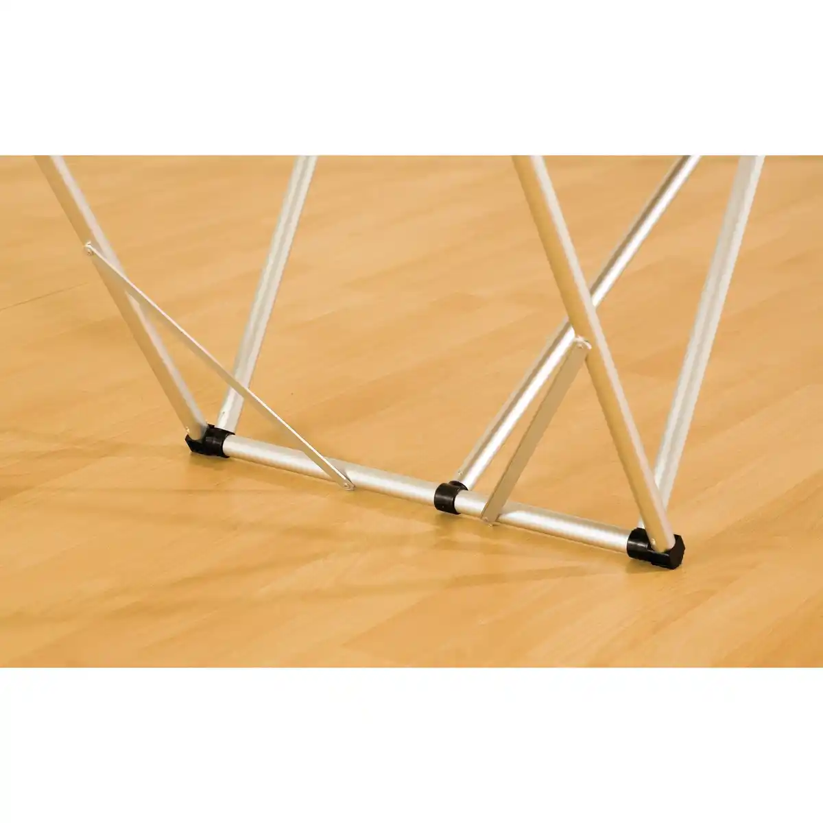 Bild 4 von LUX Multifunktionstisch mit Aluminium-Gestell