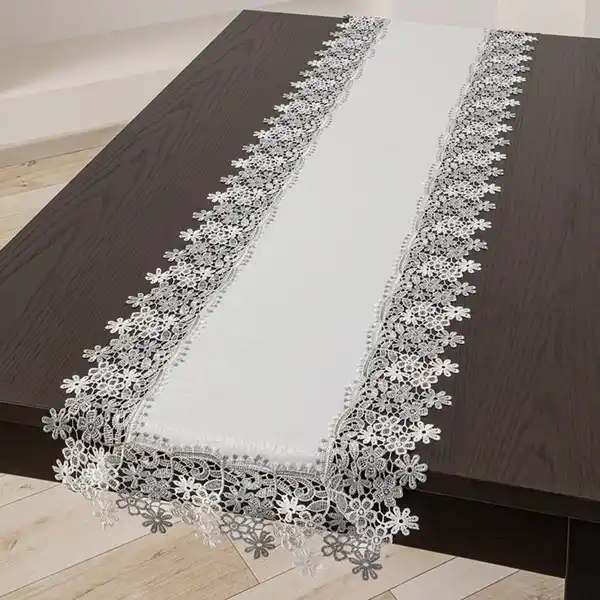 Bild 2 von Bella Casa Tischwäsche mit Spitze