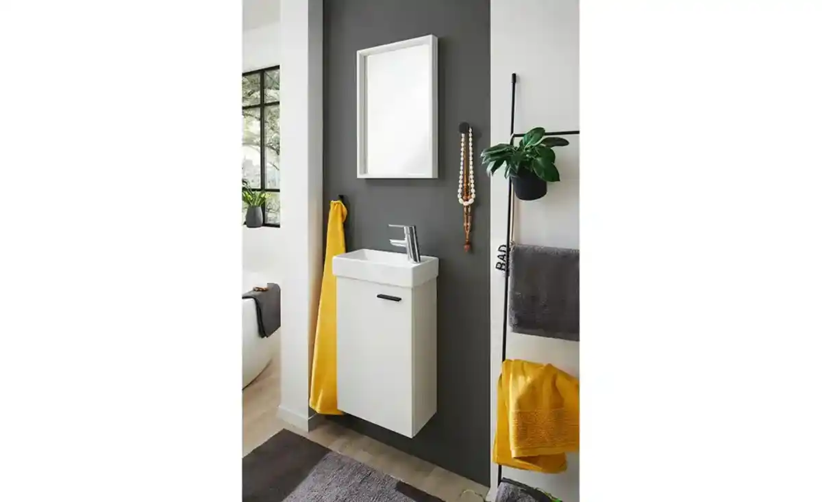 Bild 1 von Gästebad   ¦ weiß ¦ Maße (cm): B: 41 H: 165 T: 23.0 Schränke > Badschränke > Komplett-Badkombinationen - Möbel Kraft