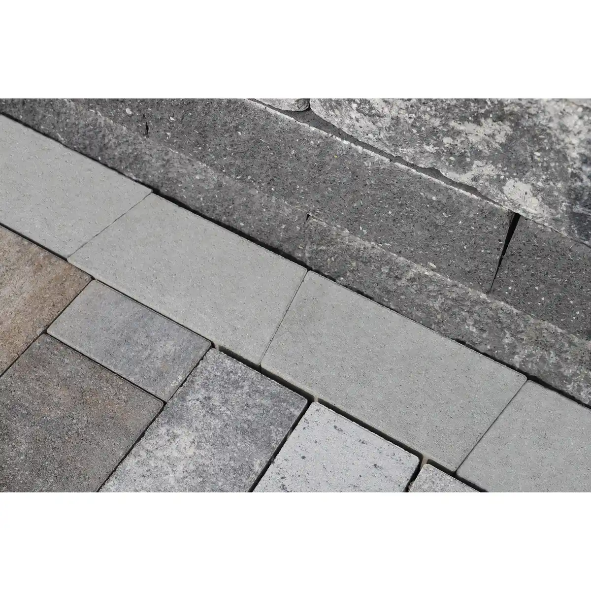 Bild 1 von EHL Mähkante 'Trapez' grau 29,5 x 16 x 5 cm