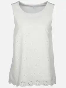 Damen Top mit Lochstickerei Weiß
