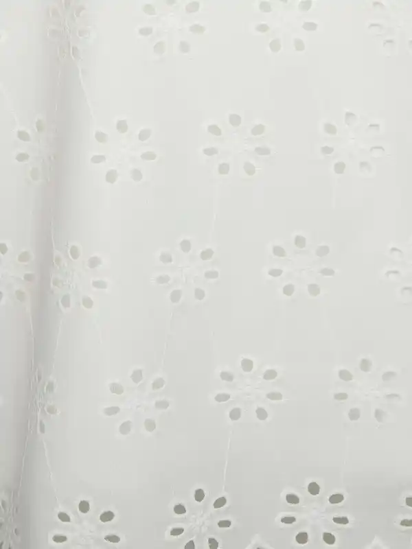 Bild 3 von Damen Top mit Lochstickerei Weiß