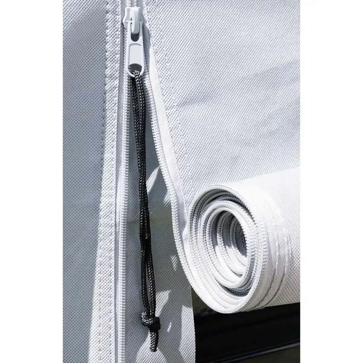 Bild 4 von Abdeckplane für Wohnwagen oder Wohnmobil M, ca. 610 x 235 x 275 cm