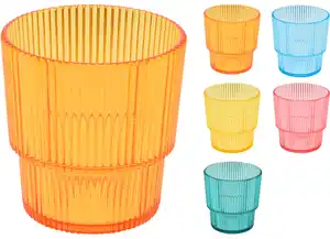 Trinkbecher aus Kunststoff