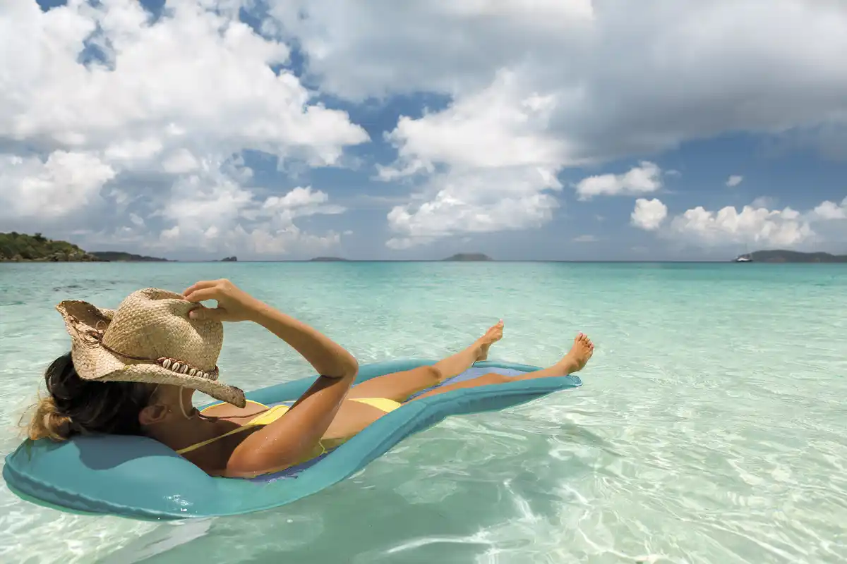 Bild 3 von IDEENWELT Wasser-Hängematte