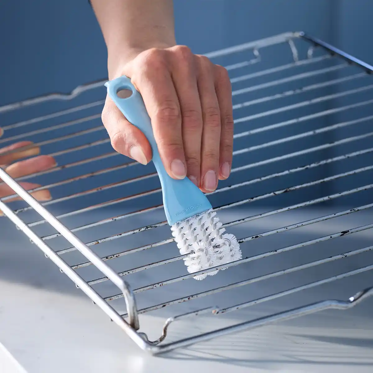 Bild 1 von Backofenbürste mit zwei Funktionen, ca. 17,8x3,8x2,5cm