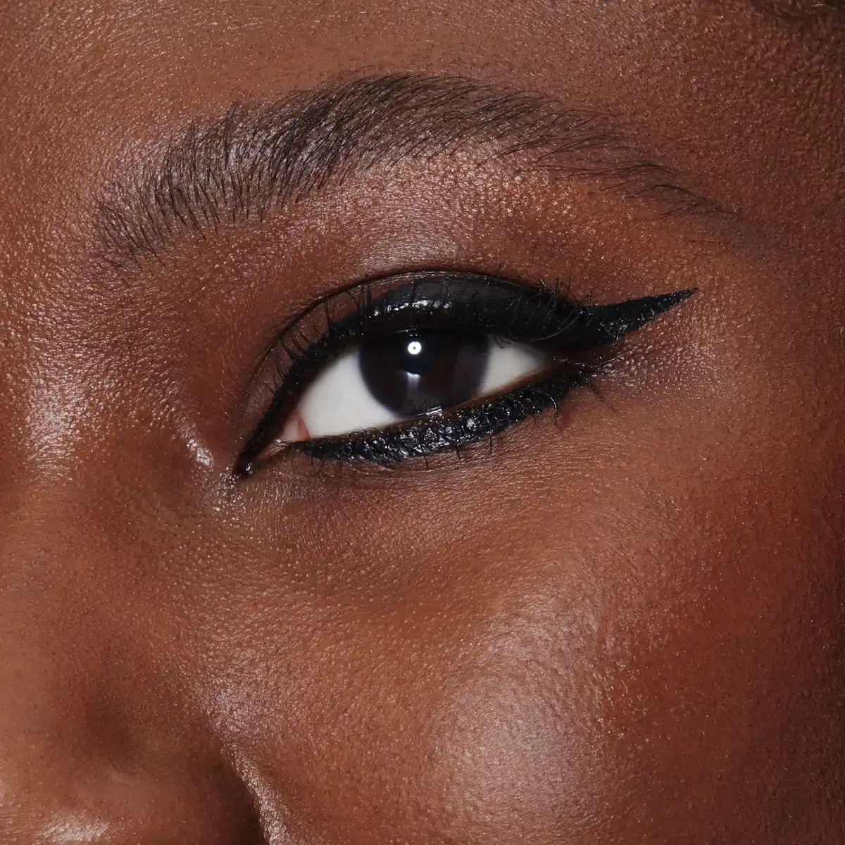 Bild 2 von e.l.f. Cosmetics H2O Proof Inkwell Eyeliner Film Noir, 0,2 ml