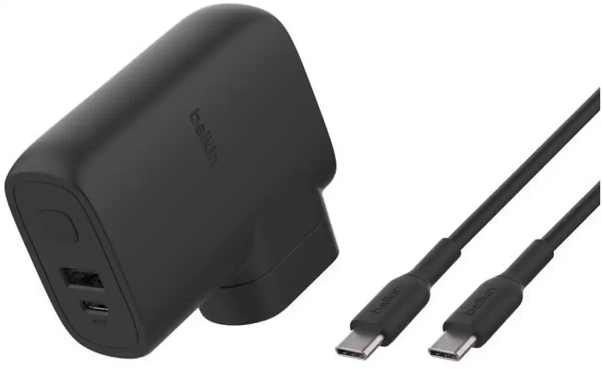 Bild 1 von Boost Charge (5.000mAh ) Powerbank inkl. Reisestecker-Set schwarz