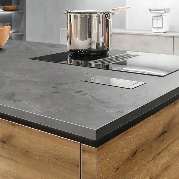 Bild 4 von Kaindl Arbeitsplatte Atlantic Stone Graphite 63,5 cm x 3,8 cm Meterware